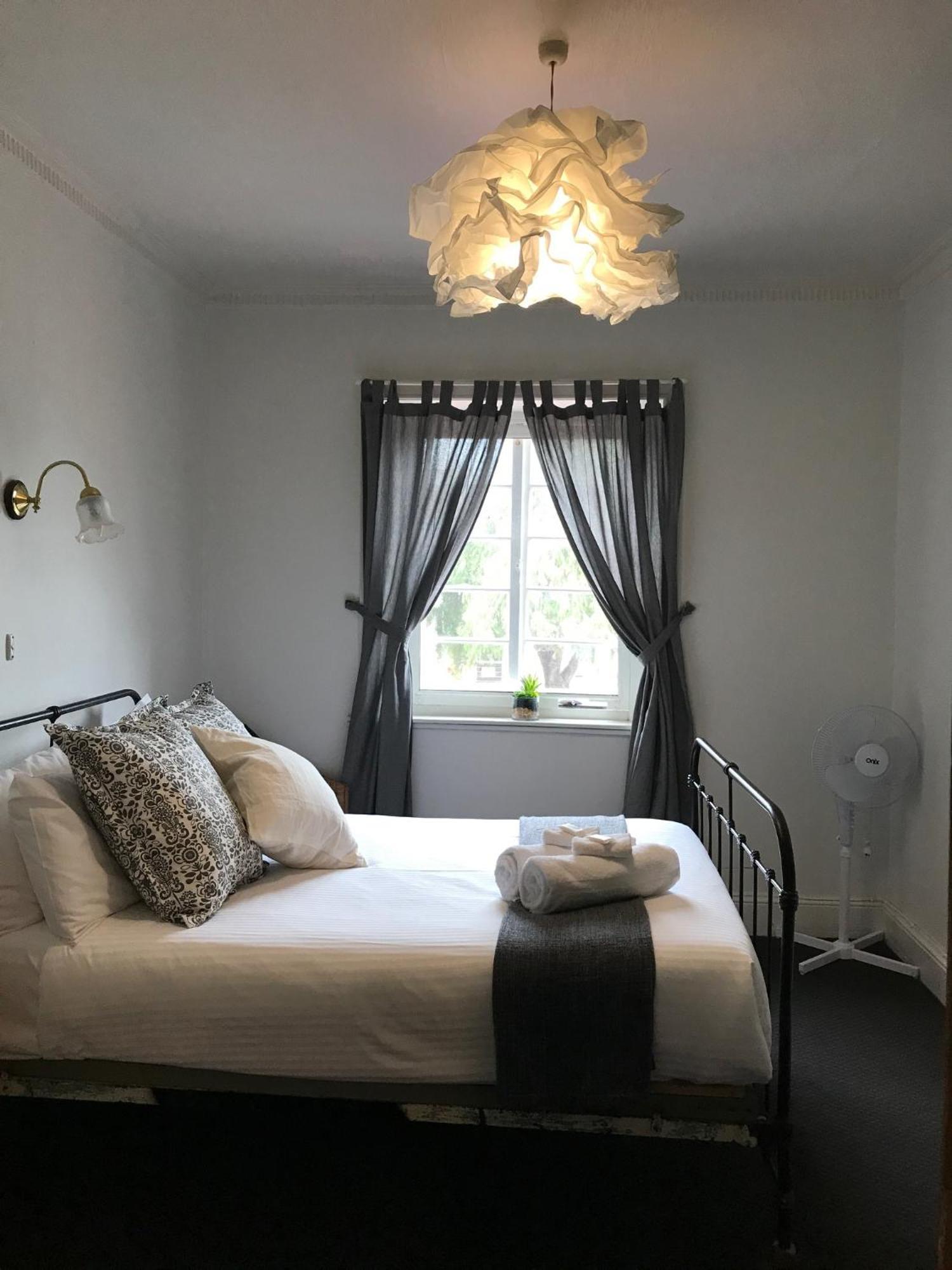 Caledonian Inn Robe Chambre photo