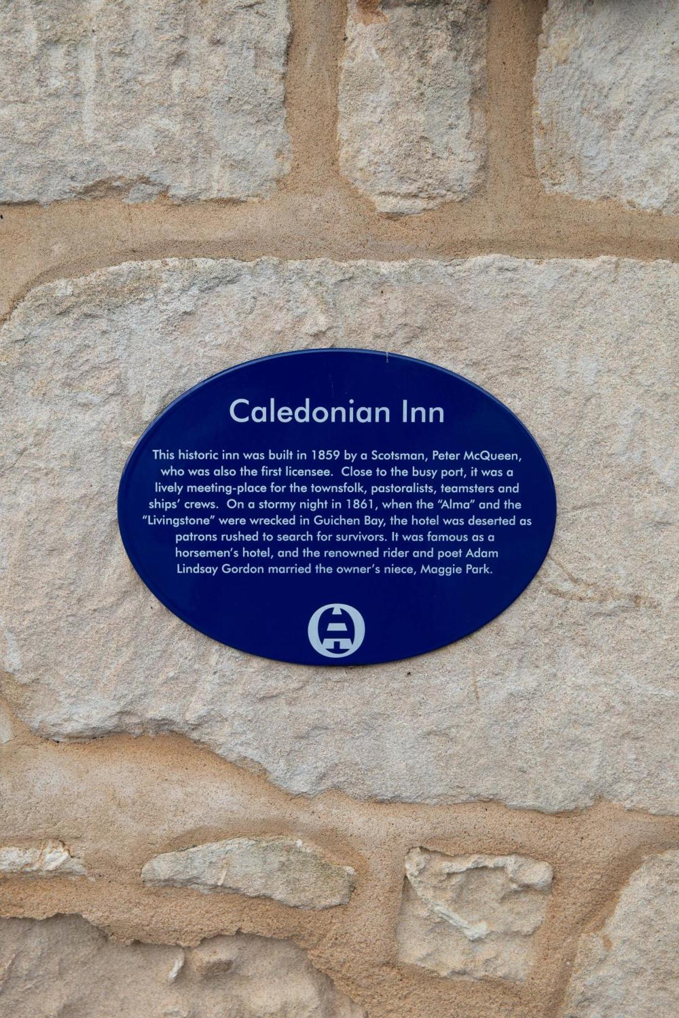 Caledonian Inn Robe Extérieur photo